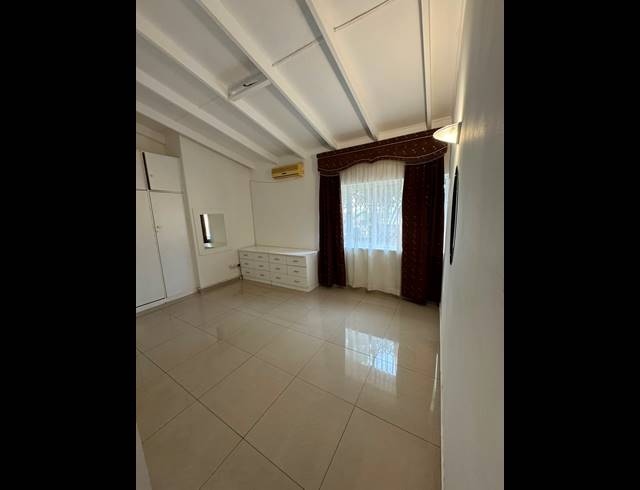 3 BEDROOM HOUSE FOR SALE IN YELLOWWOOD PARK